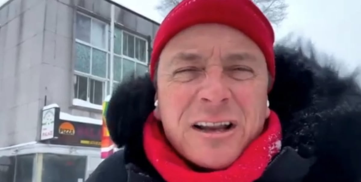 Il faudra au moins 8 jours pour que toute la neige soit déneigée des routes