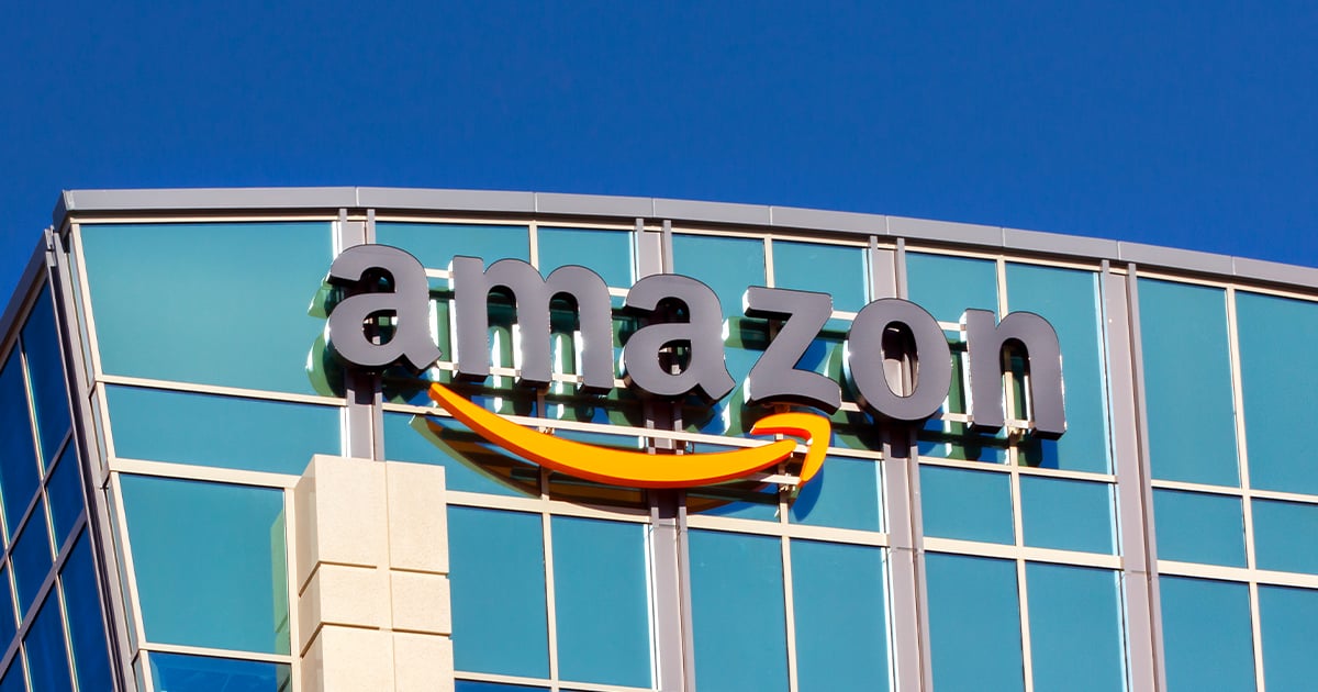 Des produits en vente sur Amazon suscitent la colère de nombreux Canadiens