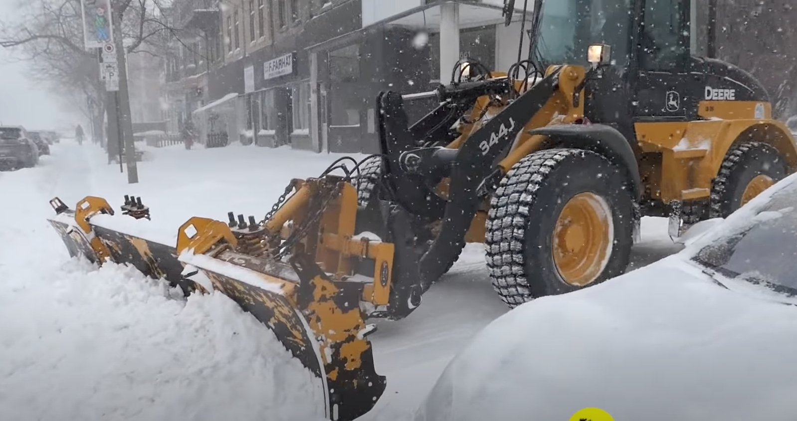 Pénurie de main-d'oeuvre chez les déneigeurs : réservez tôt si vous ne voulez pas pelleter