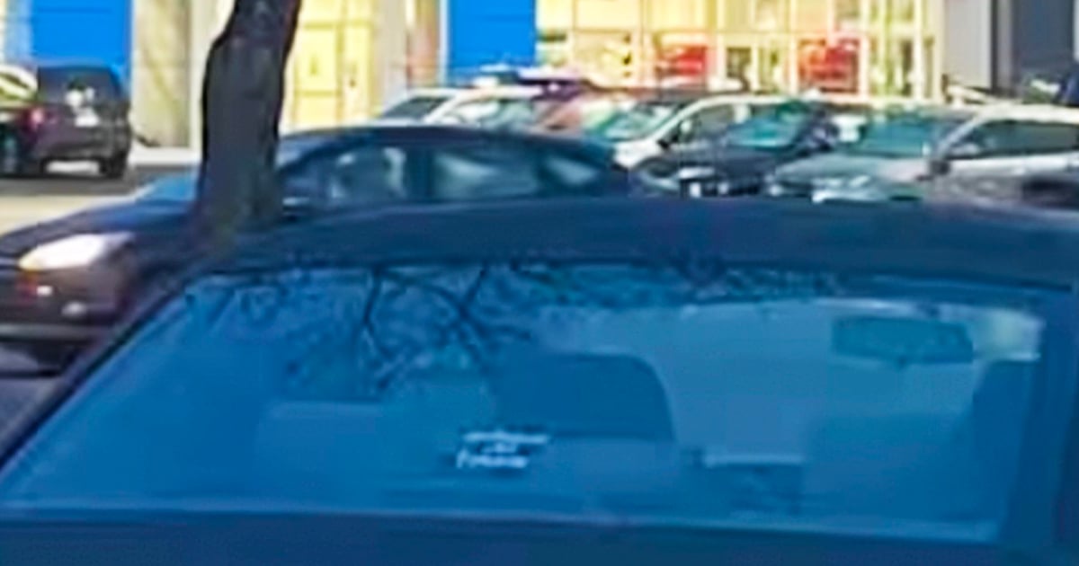 L'une des pires voitures du Québec est à vendre et on se demande qui va bien vouloir l'acheter