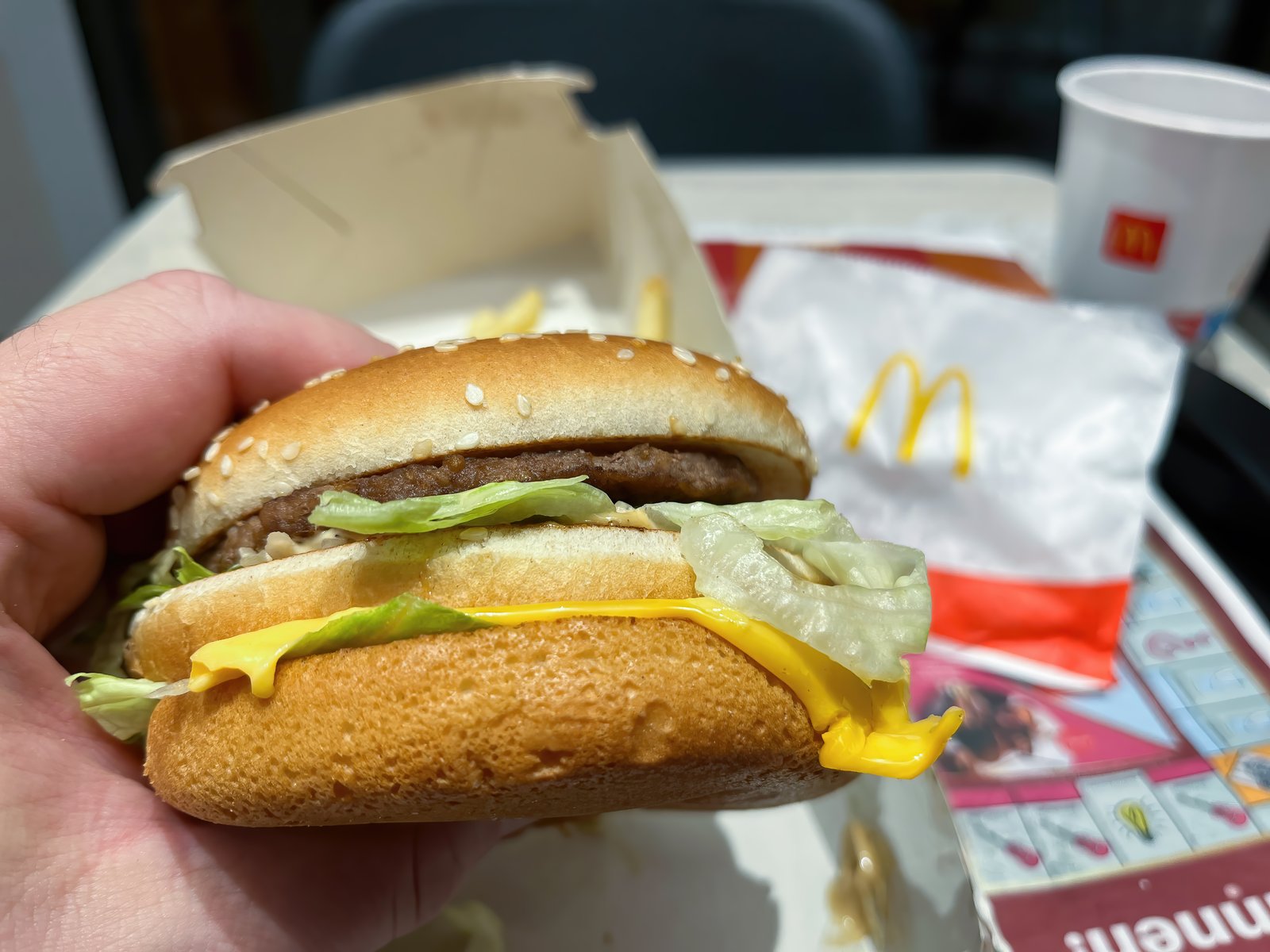 Un homme utilise ChatGPT pour obtenir 100 Big Macs gratuits