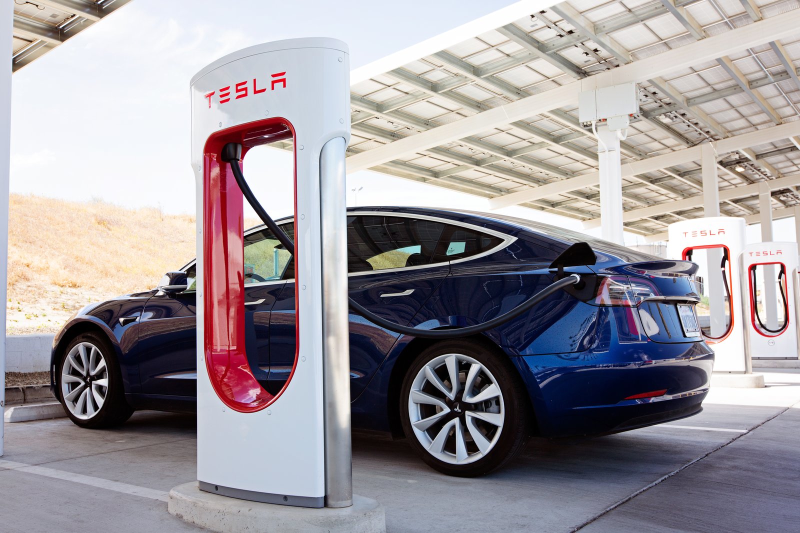 Tesla procède au rappel de plus d'un million de véhicules.
