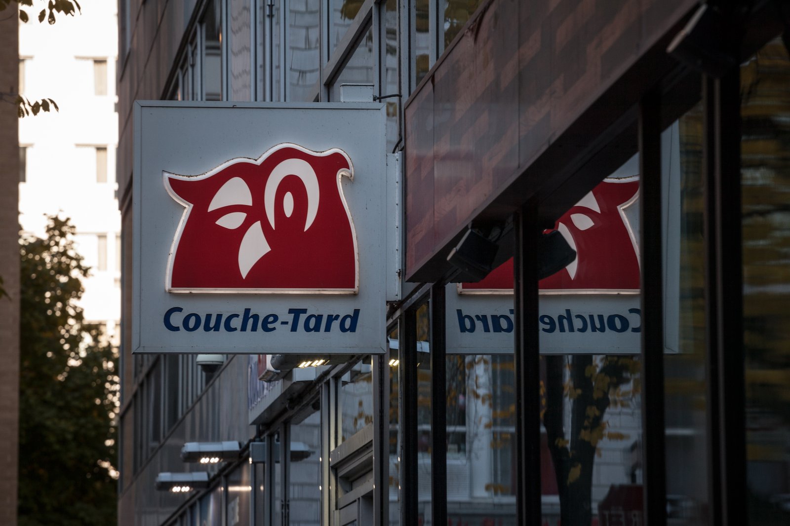 Couche-Tard fait de gros achats en Europe et ça fait parler 
