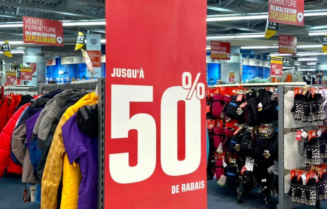 Un Sports Experts ferme ses portes et tout y est à 50 % de rabais et plus