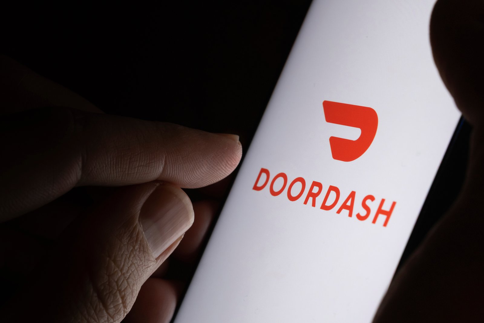 Une Québécoise dénonce DoorDash pour un remboursement incomplet 