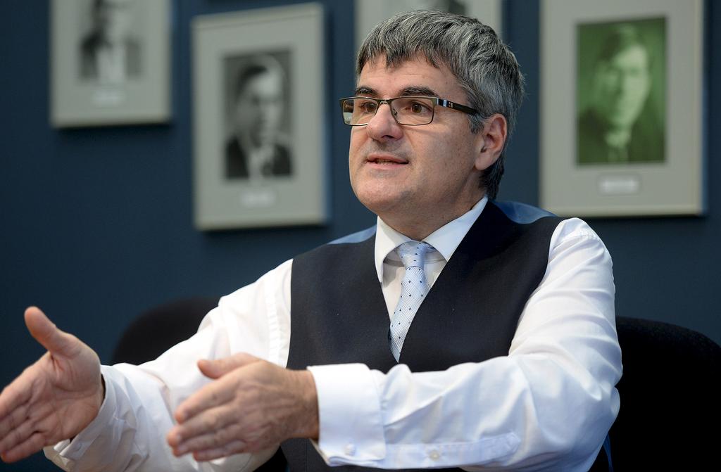 Important retard dans la migration des données sensibles des québécois