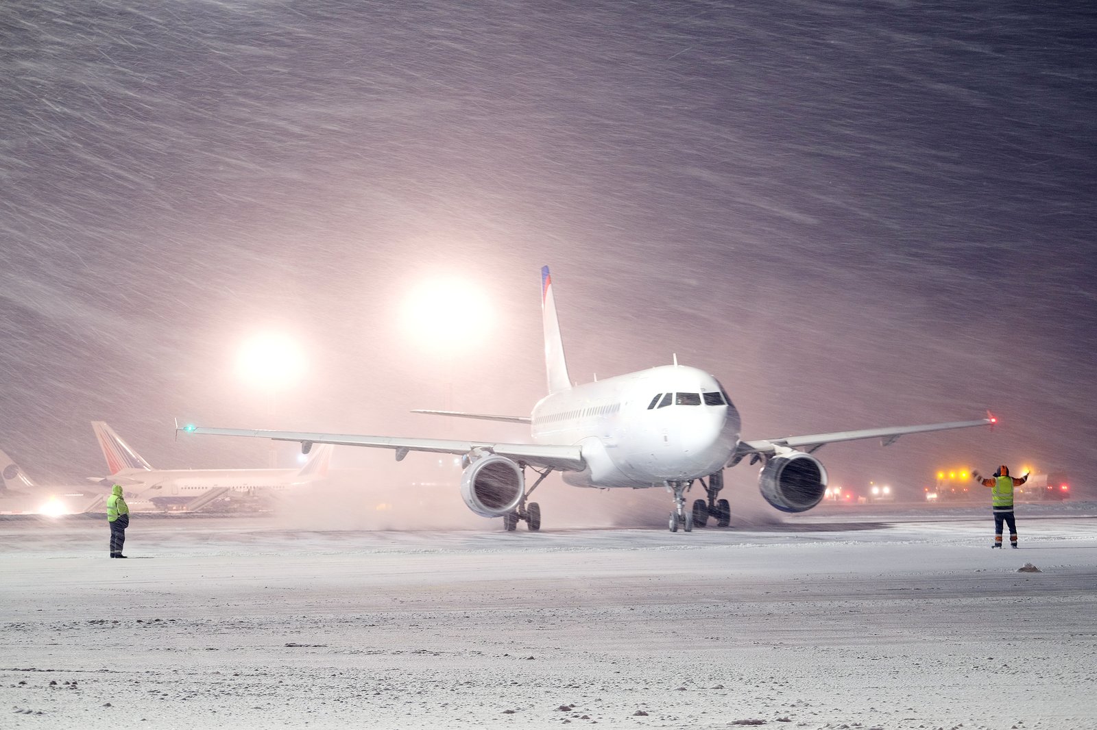 Des dizaines de vols perturbés à l'aéroport de Montréal à cause de la tempête
