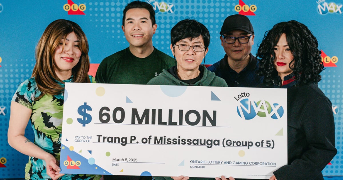 Des collègues de travail gagnent 60 millions $ au Lotto Max