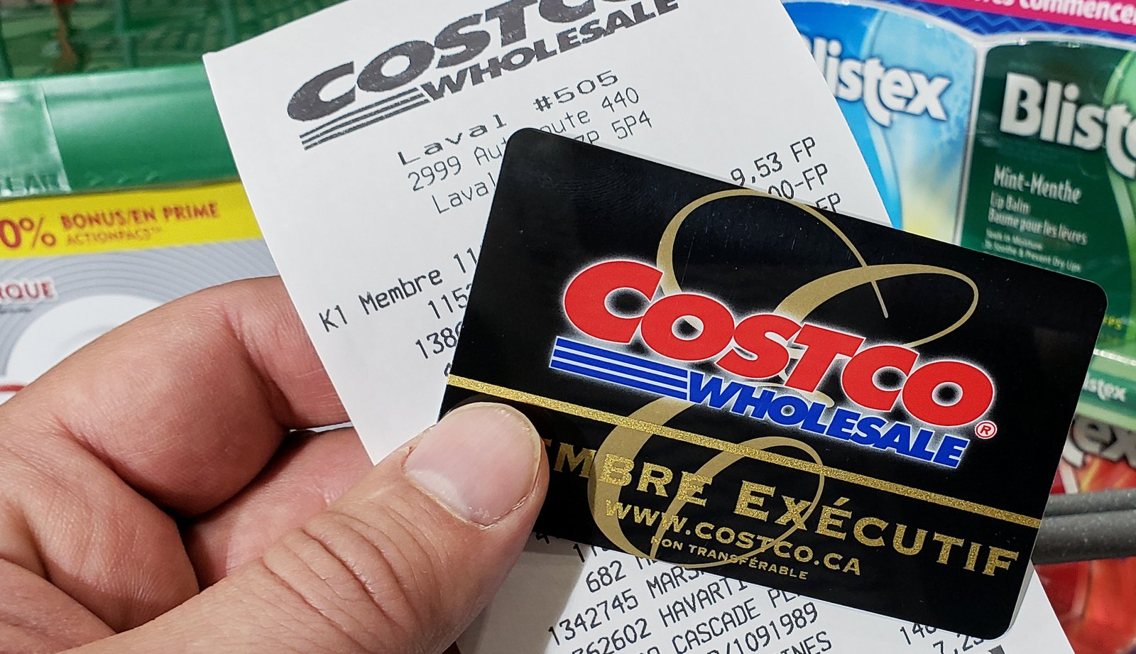 Des dizaines d’employés de Costco brisent le silence concernant ce qu’ils doivent vous faire subir