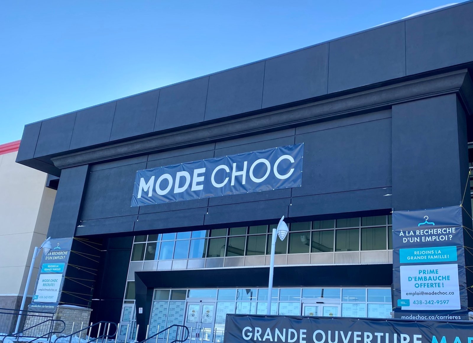 De moins en moins de magasins paient leurs employés au salaire minimum.