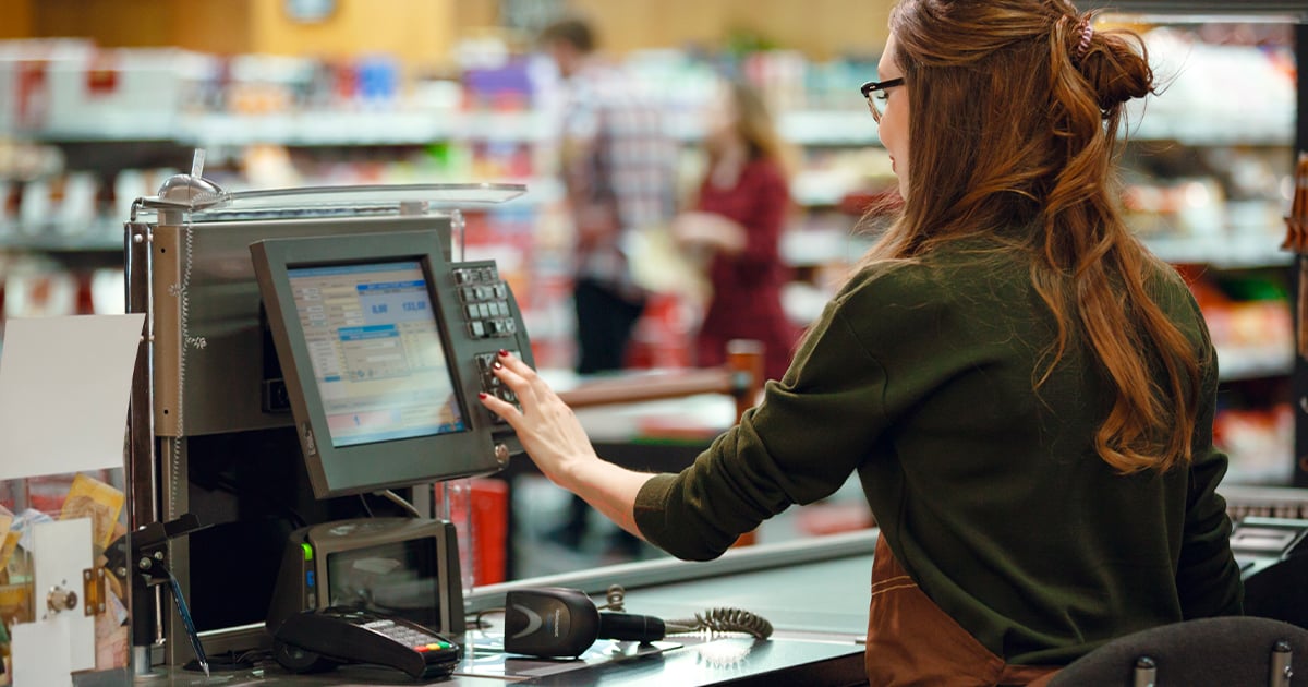 Voici comment les épiceries se font de l'argent grâce à l'inflation