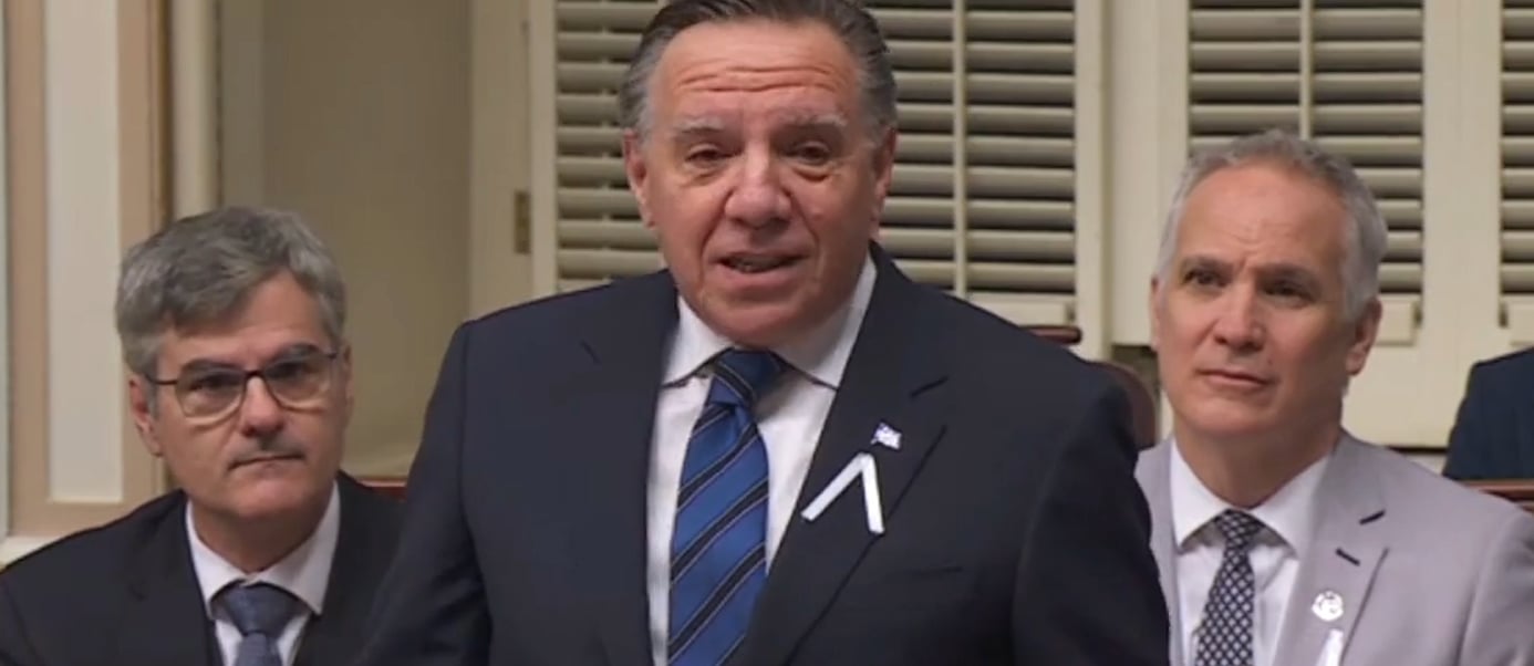 Après les chèques, François Legault annonce une nouvelle mesure pour redonner de l'argent aux Québécois