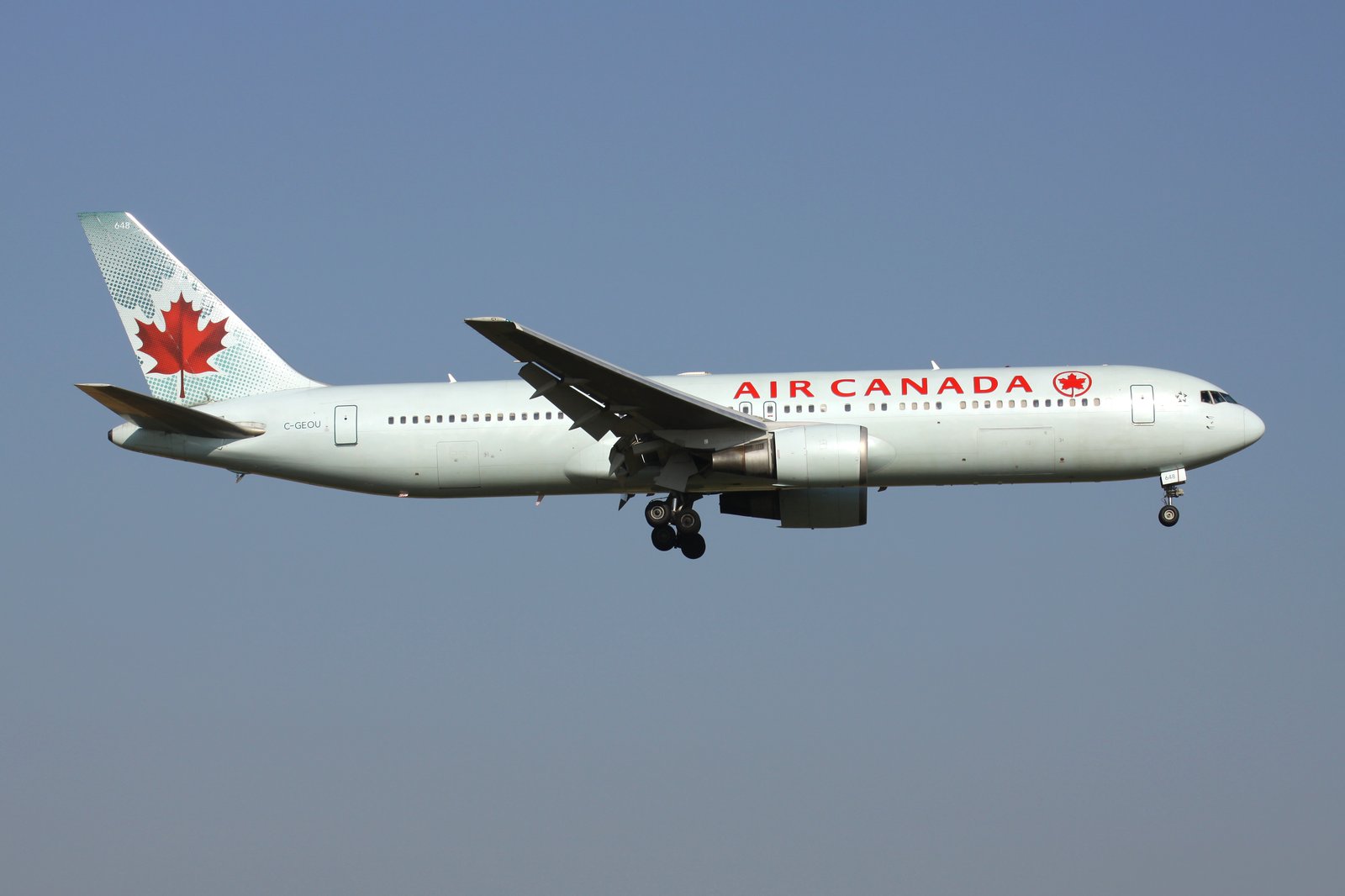 On a plus d'informations sur les 150 vols par jour qui seront annulés cet été par Air Canada