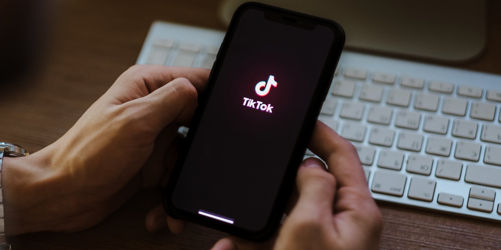 Une compagnie chercher des gens payés 100$/heure pour regarder TikTok