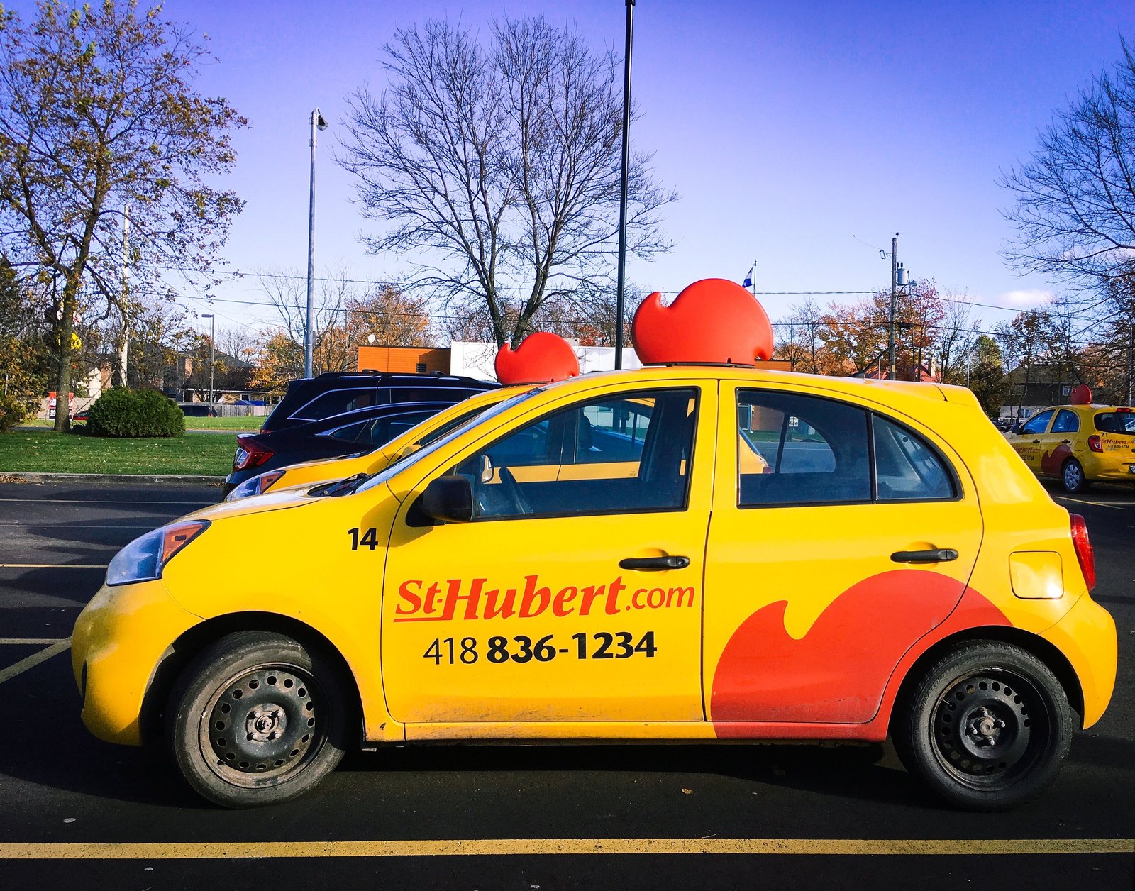 C'est unanime: les Québécois préfèrent la crémeuse à la traditionnelle chez St-Hubert.