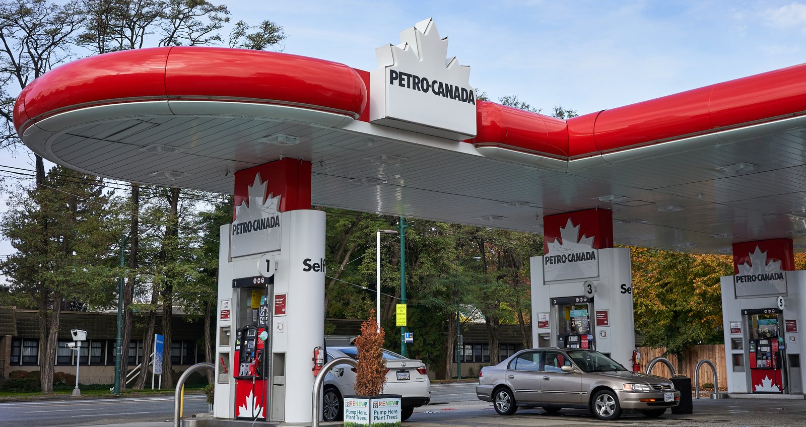 Malgré le haut prix de l'essence, des détaillants Québécois perdent de l'argent.