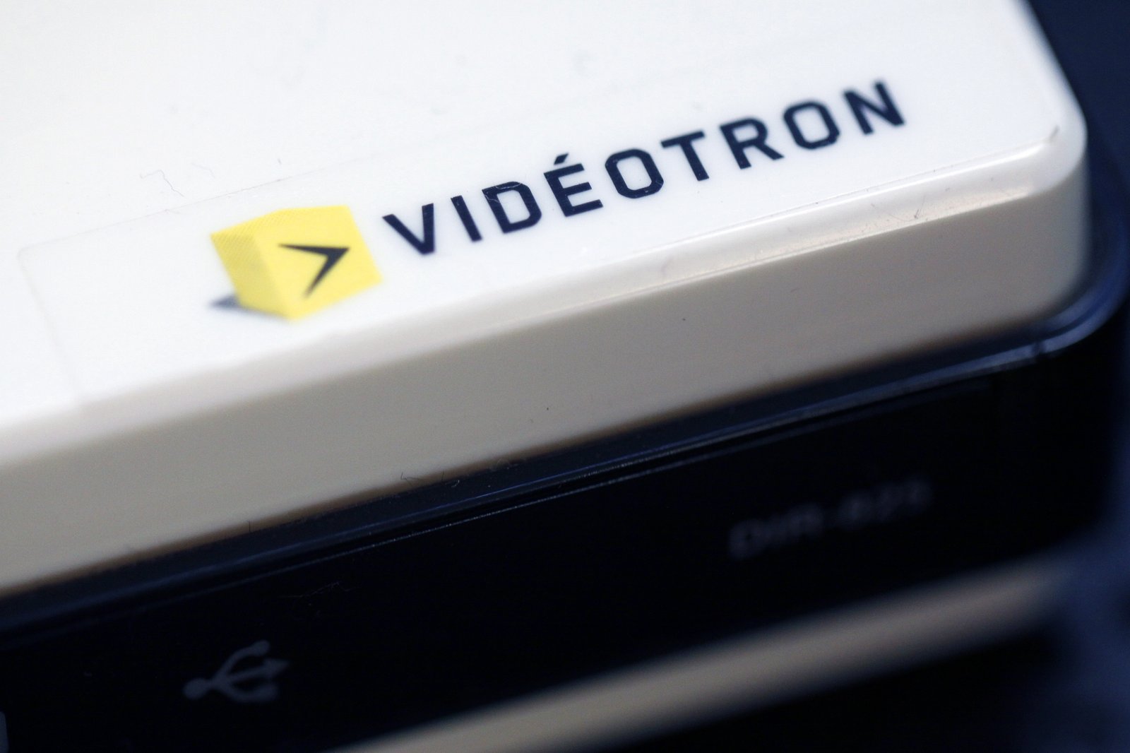 Vidéotron poursuit Rogers pour 850 millions de dollars