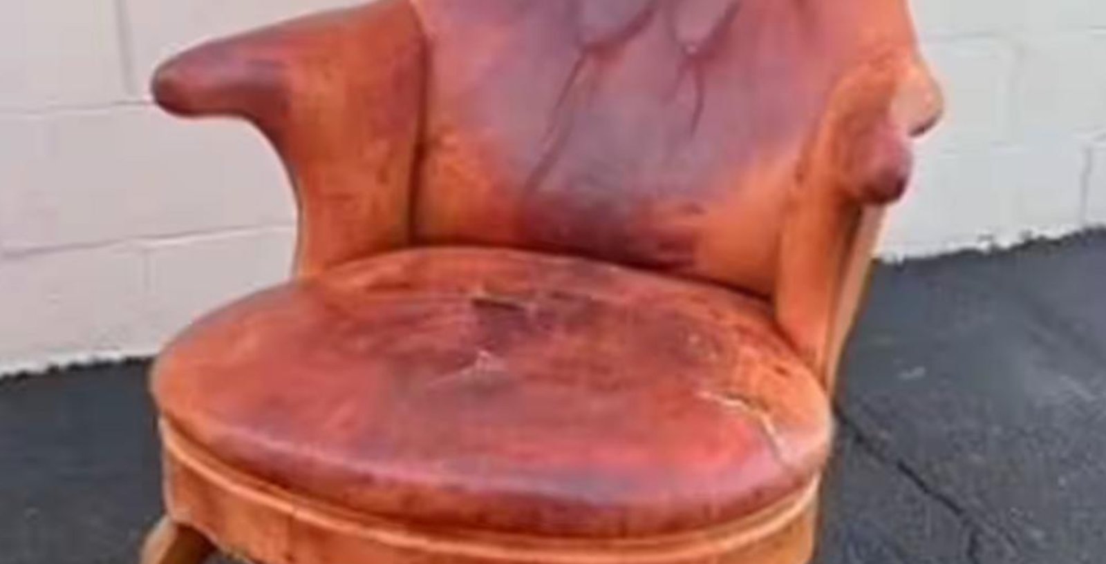 Il paie 50 $ pour un fauteuil qu'il revend... 85 000 $