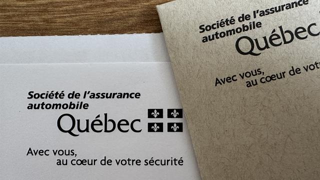 De nouvelles taxes automobiles vont toucher un grand nombre de Québécois dès le 1er janvier 2024.