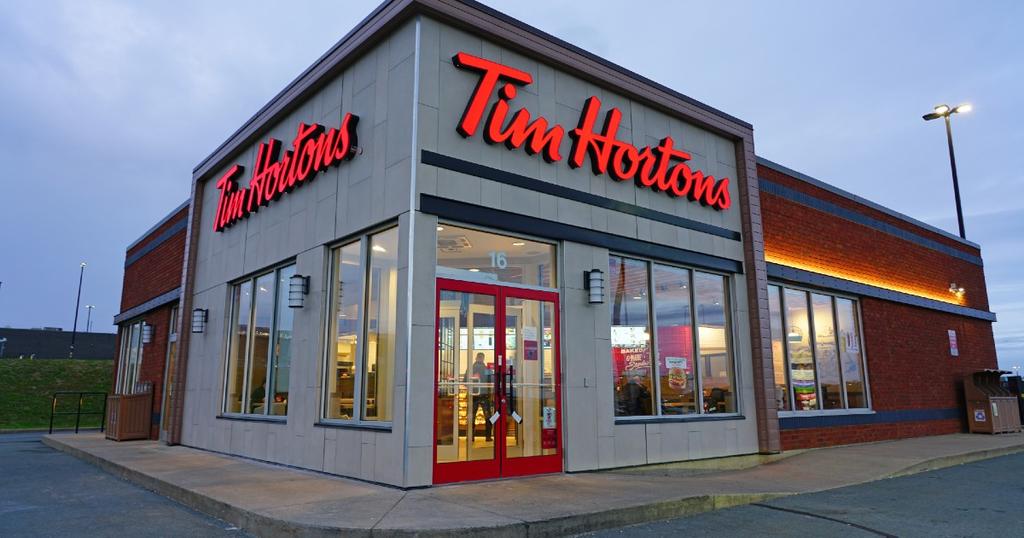 Tim Hortons offre une toute nouvelle façon d'avoir plus de cafés et de beignes gratuits  