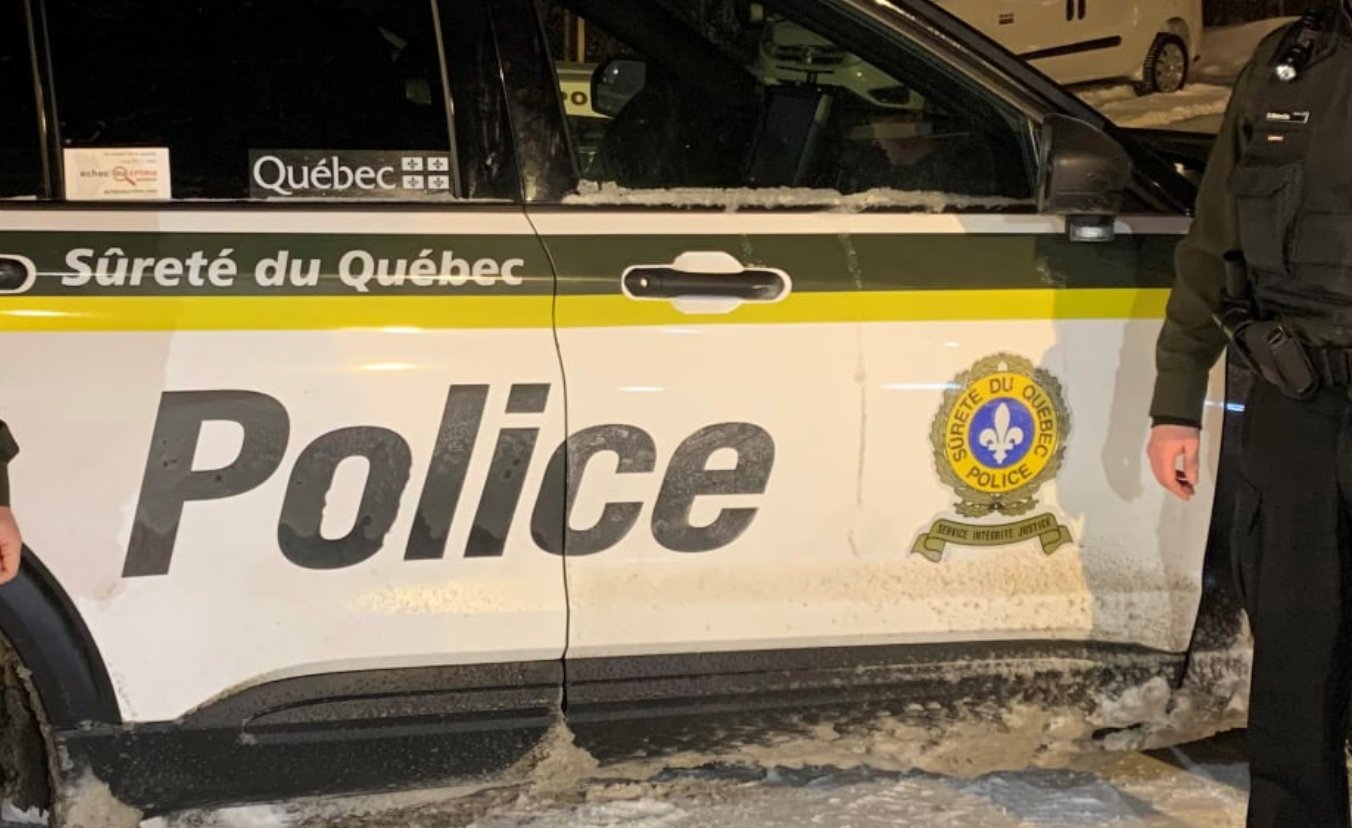 Attention dans la tempête; la police pourrait vous donner une contravention même si vous respectez les limites de vitesse