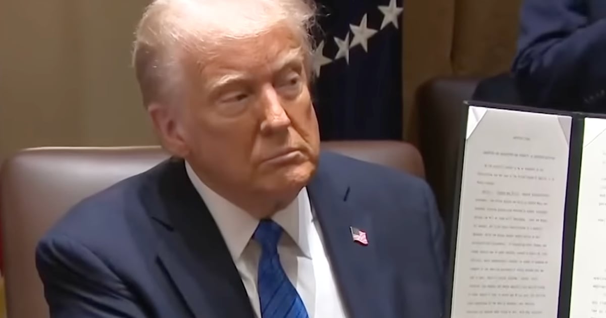 Trump signe un décret qui aura des conséquences importantes sur les prochaines élections