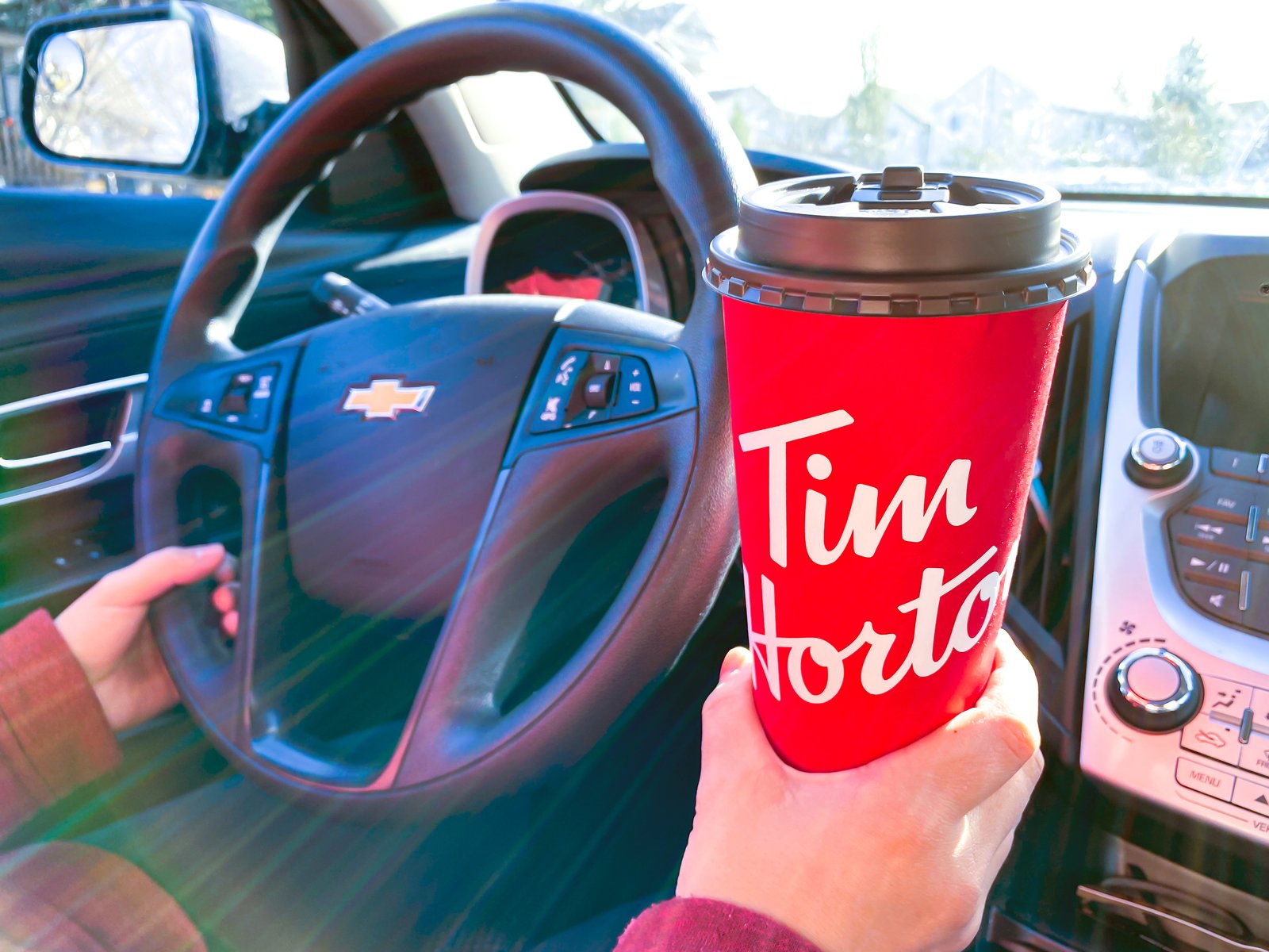 Tim Hortons mène une enquête au sujet de gobelets de café défectueux.
