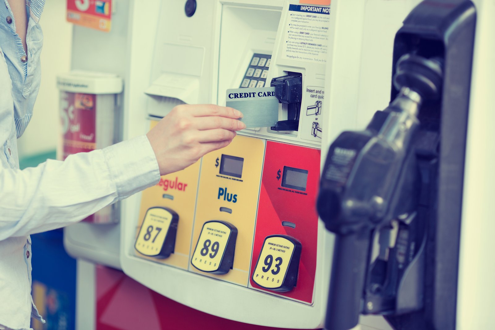 CAA-Québec sort publiquement pour dénoncer les pétrolières qui s'en mettent plein les poches