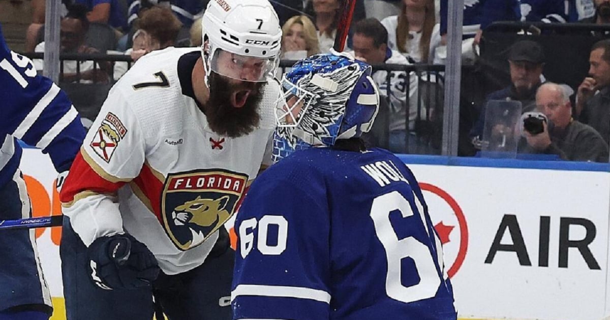 Ryan Reaves sends an ominous warning to Radko Gudas.