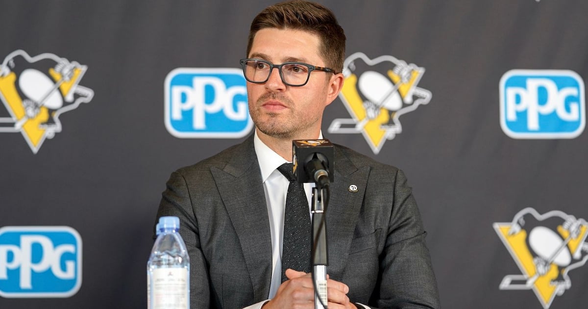 Kyle Dubas signs Noel Acciari to the Pittsburgh Penguins.