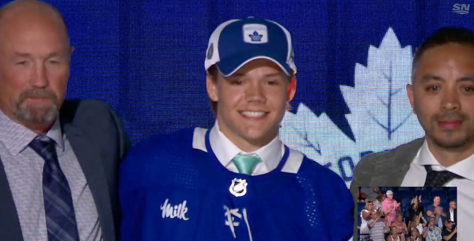 Maple Leafs raise eyebrows with their selection of Easton Cowan