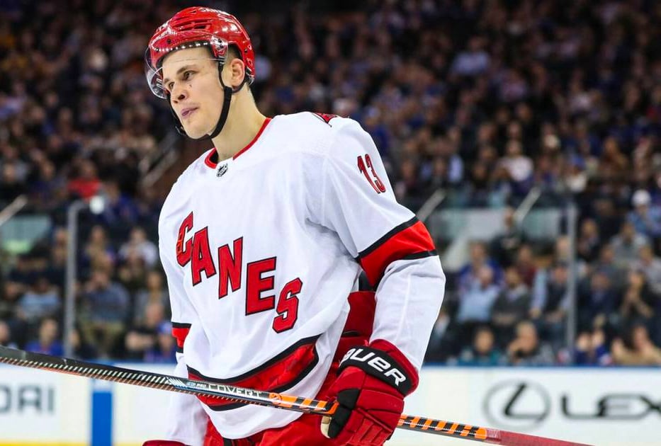 Hurricanes get unexpected boost minutes prior to Game 3