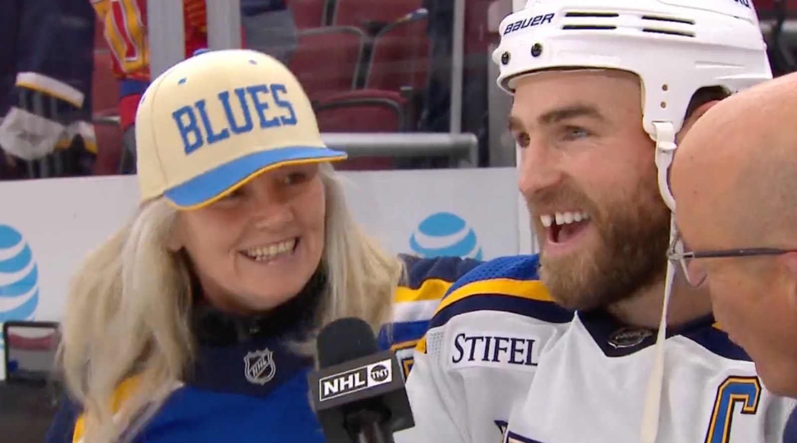 Ryan O’Reilly’s mother sneaks into her son’s post-game interview