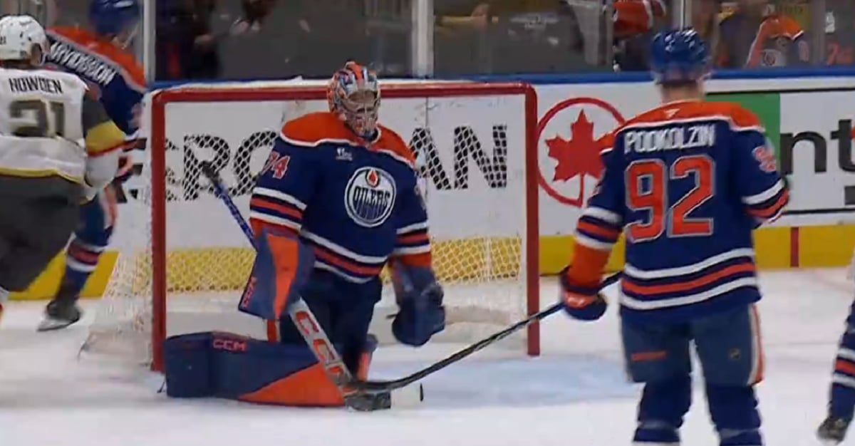 Stuart Skinner gives up 2 goals in 54 seconds in Game 3.
