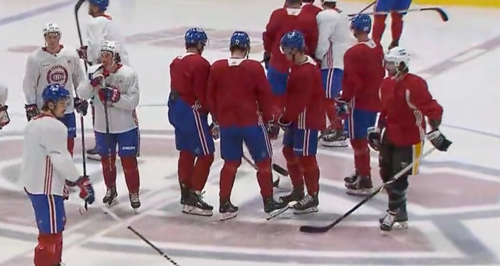 Kris Letang caught skating with Canadiens and red jersey: social media goes nuts!