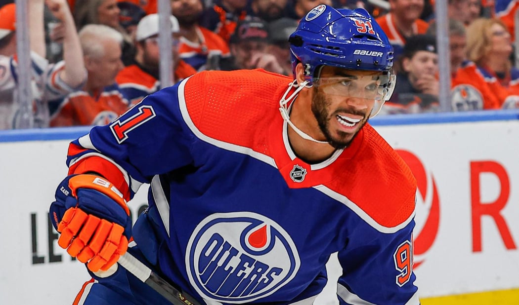 Evander Kane reportedly battling multiple injuries 
