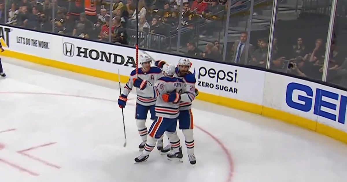 Oilers torch Golden Knights for 4 goals in first period of Game 2.