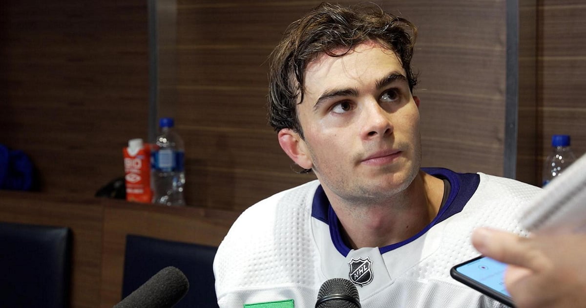 William Lockwood snubs the Rangers after they trade for him.