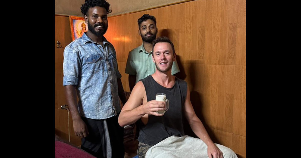 Jonathan Toews travels to India for “detoxing” in hopes of resuming his NHL career
