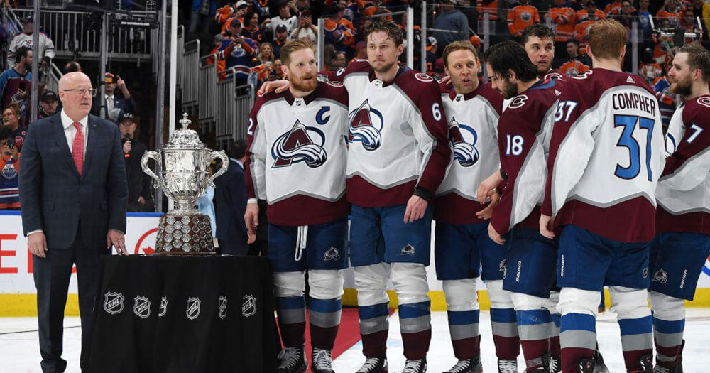 MacKinnon enforces “no smiling” rule during Clarence Campbell Bowl celebration