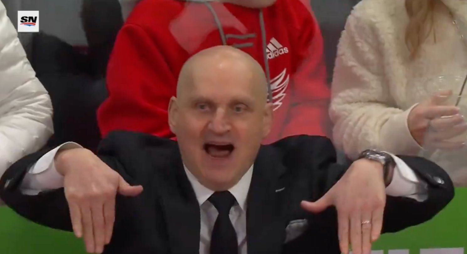 Derek Lalonde trolls Tim Stützle's blatant dive 