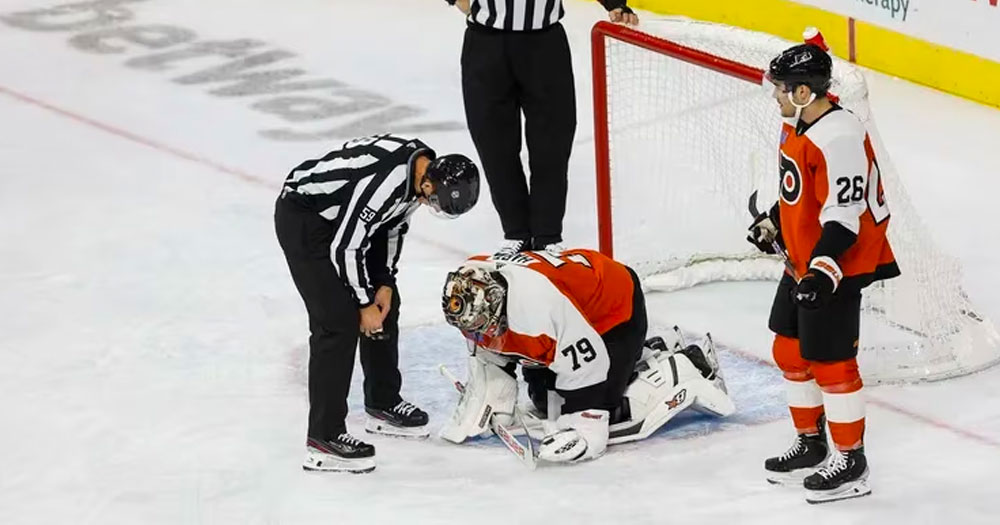 Flyers make two moves with an eye to help in goal