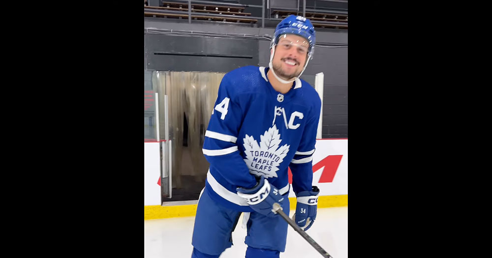 First look at Matthews wearing the “C” on ice