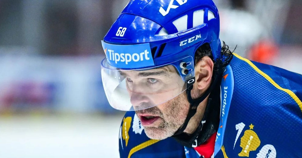52 year old Jaromir Jagr dazzles in final season opening game