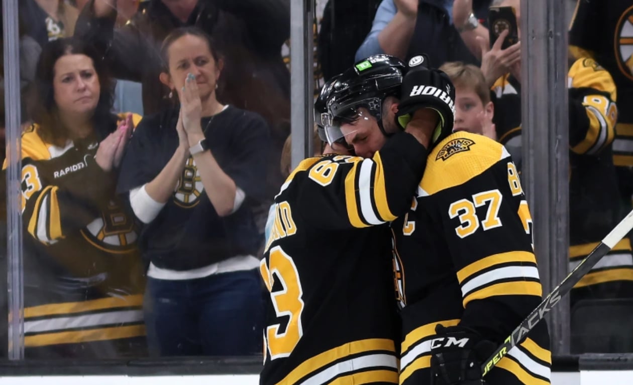 Patrice Bergeron explains embrace with teammates 