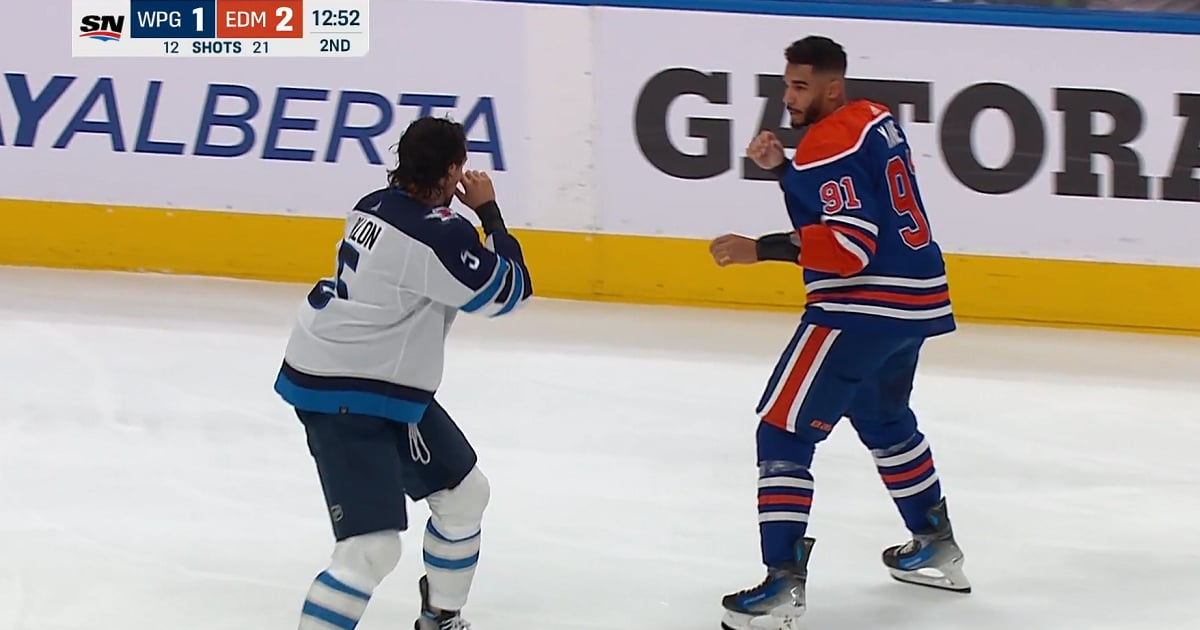 Evander Kane and Brenden Dillon drop the gloves on Saturday night.