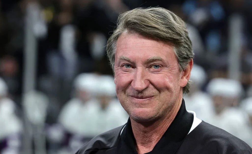 Wayne Gretzky gets honest about Maple Leafs offseason 