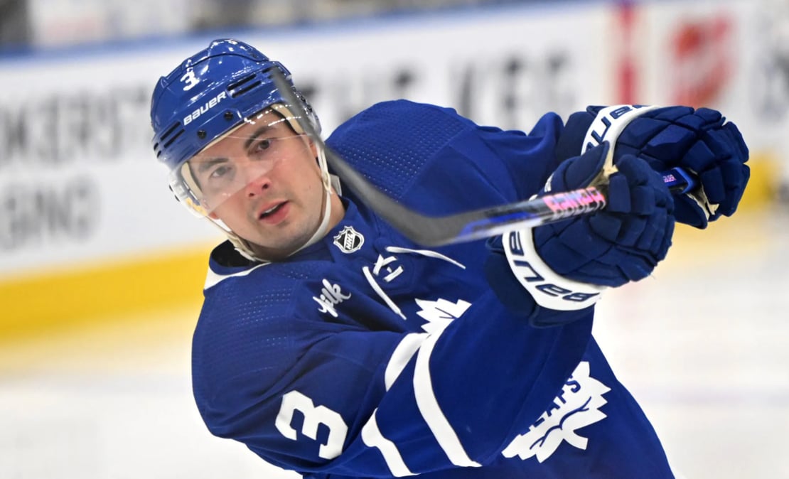 Justin Holl takes a shot at the Maple Leafs 