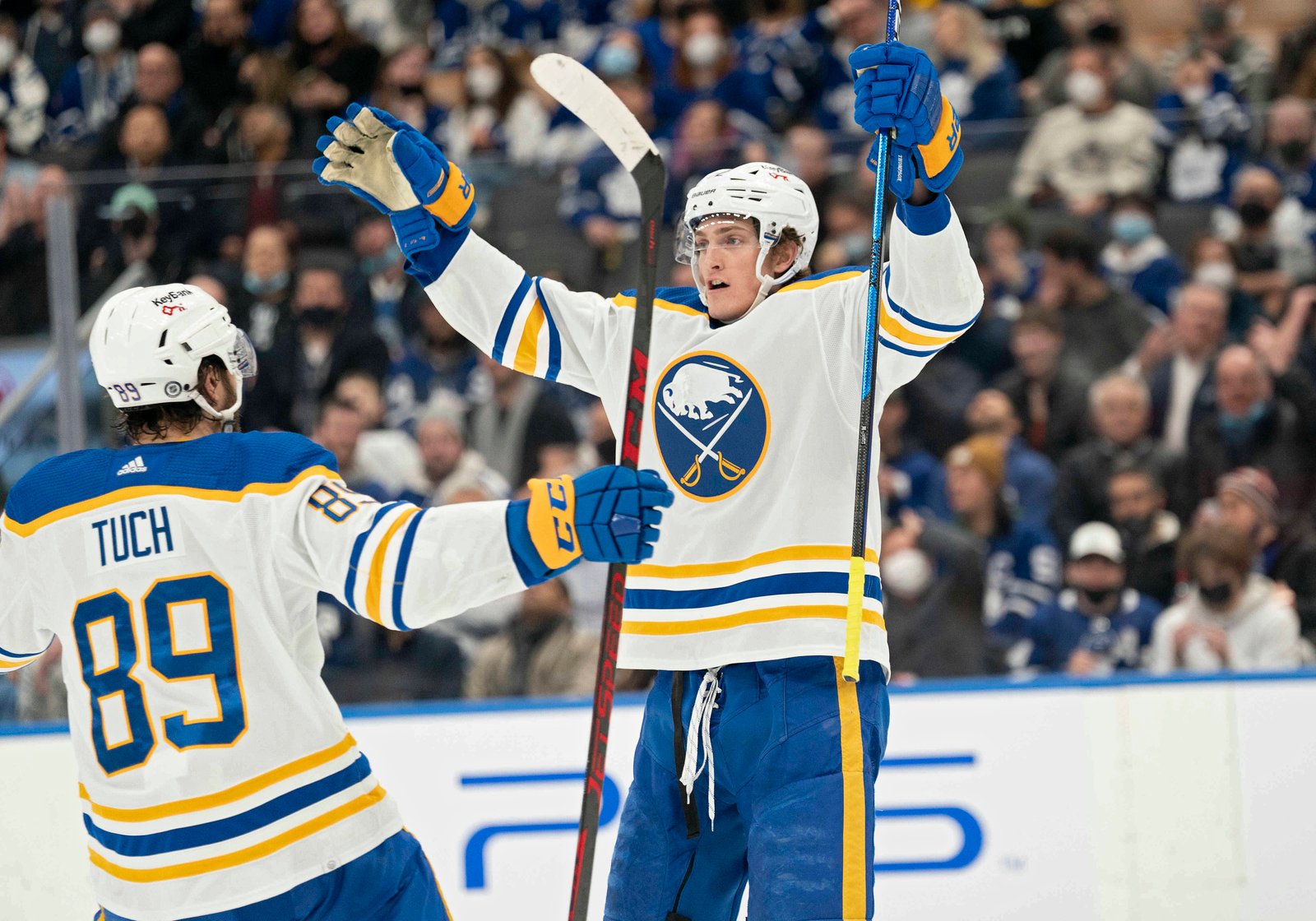 Tage Thompson rewrites Sabres and NHL history in one period!