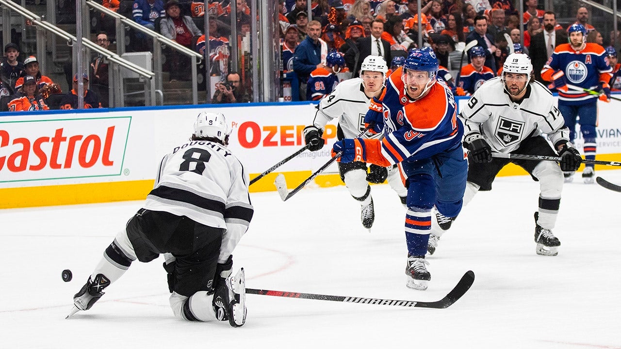 Oilers’ fans called out for total lack of class during Game 5